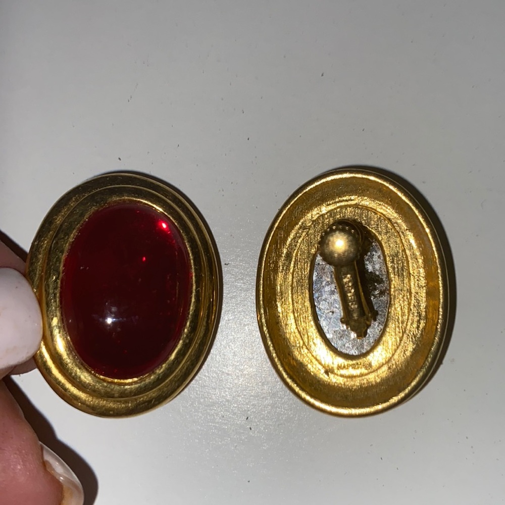Vintage Clip on earrings
